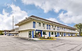Motel 6-Pittsburgh, Pa - Crafton